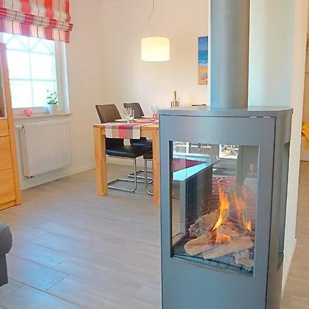 Les Belles, Haus Cecile, Fw Mystique, Whg 3 *